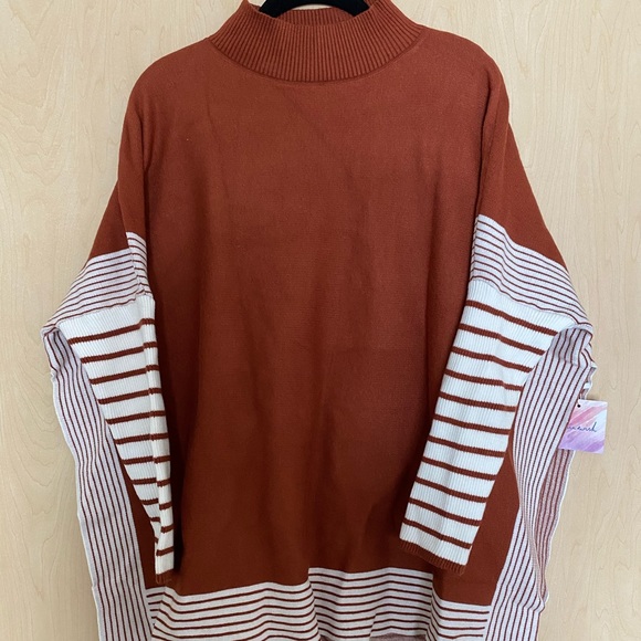 Striped Oversize Knit Cape Sweater - Picture 3 of 6